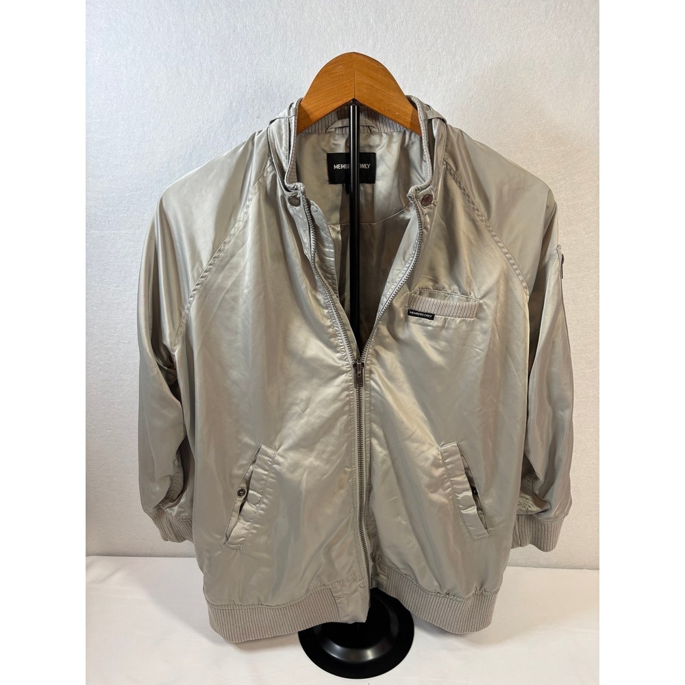 Members Only Womens Silver Satin Racer Bomber Jacket Size Med. Full Zip Classic